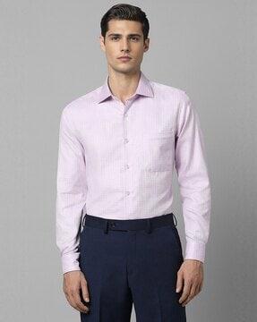 men checked regular fit shirt with patch pocket