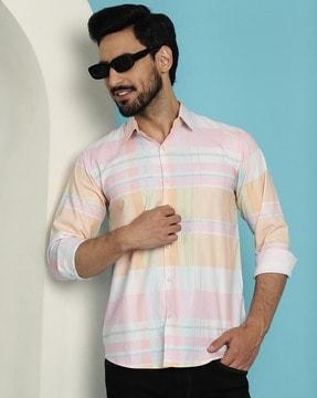 men checked regular fit shirt with patch pocket