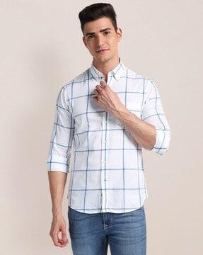 men checked regular fit shirt with patch pocket