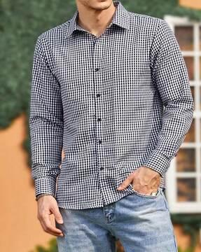 men checked regular fit shirt with spread collar