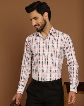 men checked regular fit shirt with spread collar