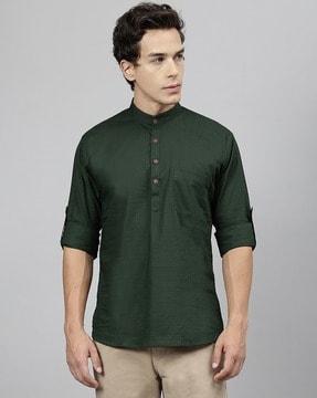 men checked regular fit short kurta with patch pocket