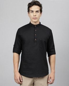 men checked regular fit short kurta with patch pocket