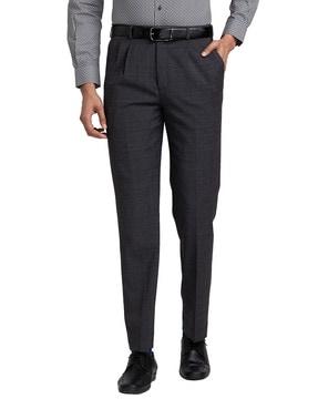 men checked relaxed fit flat-front trousers