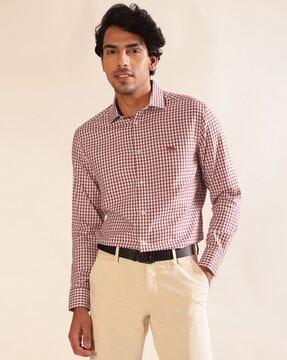 men checked slim fit shirt with cutaway collar
