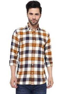 men checked slim fit shirt with flap pocket