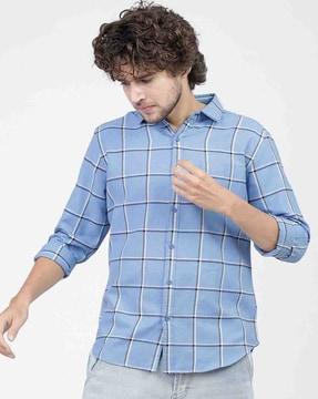 men checked slim fit shirt with patch pocket