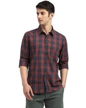 men checked slim fit shirt with patch pocket