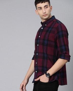 men checked slim fit shirt with patch pocket