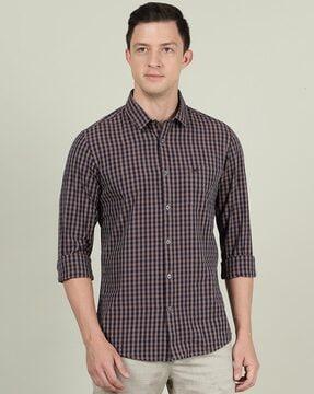 men checked slim fit shirt with patch pocket