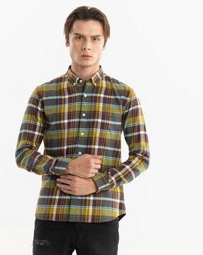 men checked slim fit shirt with patch pocket