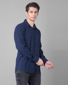 men checked slim fit shirt with patch pocket