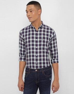 men checked slim fit shirt with patch pocket