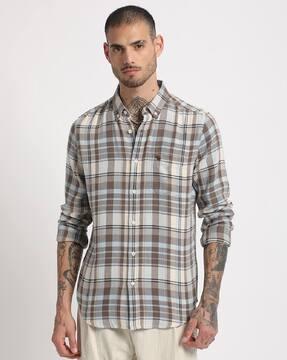 men checked slim fit shirt with patch pocket