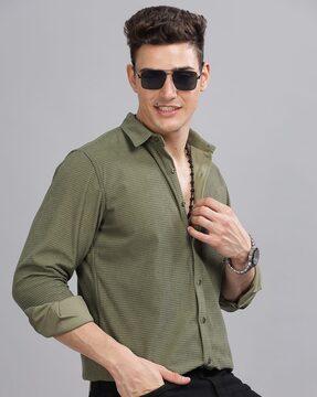 men checked slim fit shirt with patch pocket