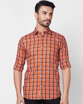 men checked slim fit shirt with patch pocket