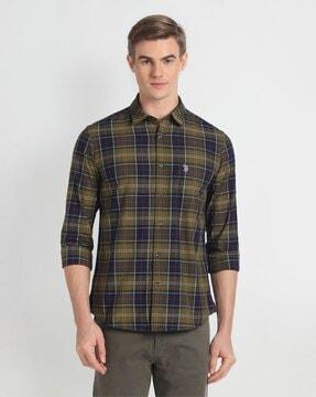 men checked slim fit shirt with patch pocket