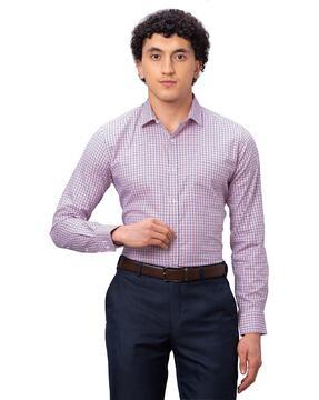 men checked slim fit shirt with patch pocket