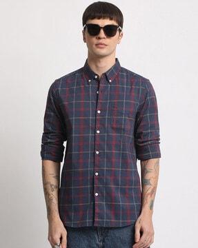 men checked slim fit shirt with patch pocket