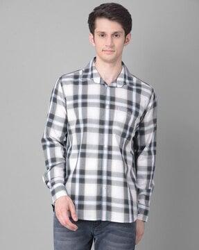 men checked slim fit shirt with patch pocket