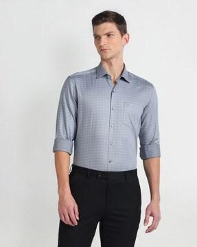 men checked slim fit shirt with patch pocket