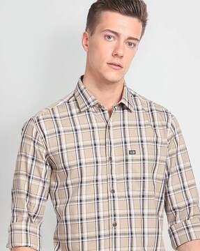 men checked slim fit shirt with patch pocket