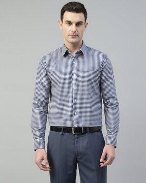 men checked slim fit shirt with patch pocket