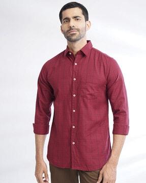 men checked slim fit shirt with patch pocket