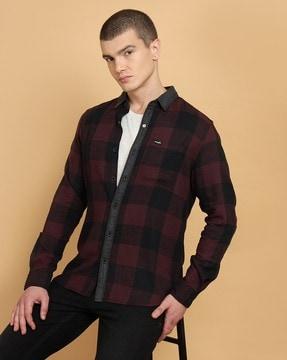 men checked slim fit shirt with patch pocket