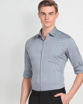 men checked slim fit shirt with patch pocket