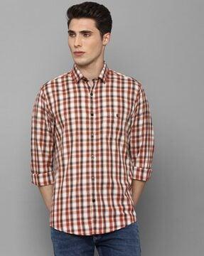 men checked slim fit shirt with patch pocket