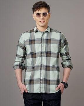 men checked slim fit shirt with spread collar