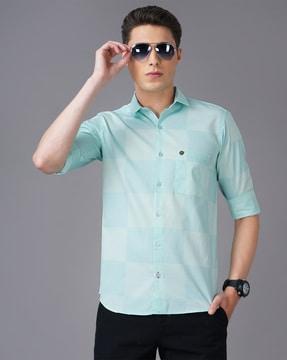 men checked slim fit shirt