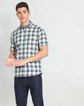 men checked slim fit shirt