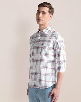 men checked tailored fit shirt with patch pocket