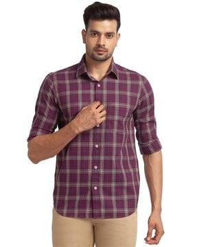 men checked tailored fit shirt with patch pocket