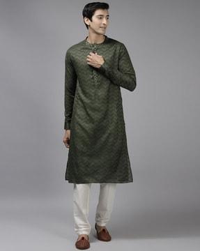 men chevron print regular fit kurta with insert pocket