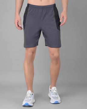 men colourblock regular fit bermudas