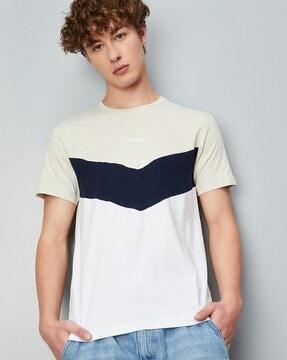 men colourblock regular fit crew-neck t-shirt