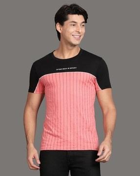 men colourblock regular fit crew-neck t-shirt