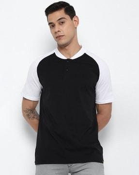 men colourblock regular fit henley t-shirt