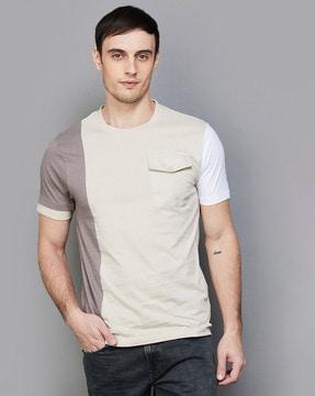 men colourblock regular fit round-neck t-shirt