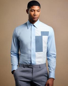 men colourblock semi-formal shirt with spread collar