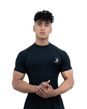 men compression fit t-shirt with crew neck