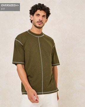 men contrast overlock stitch detail oversized cotton t-shirt with mock neck detail