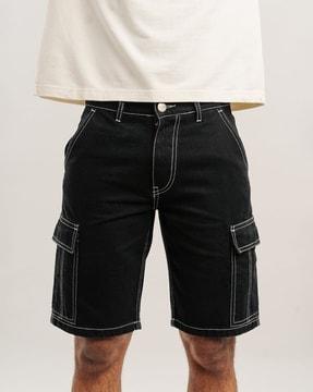 men contrast stitch regular fit cargo shorts