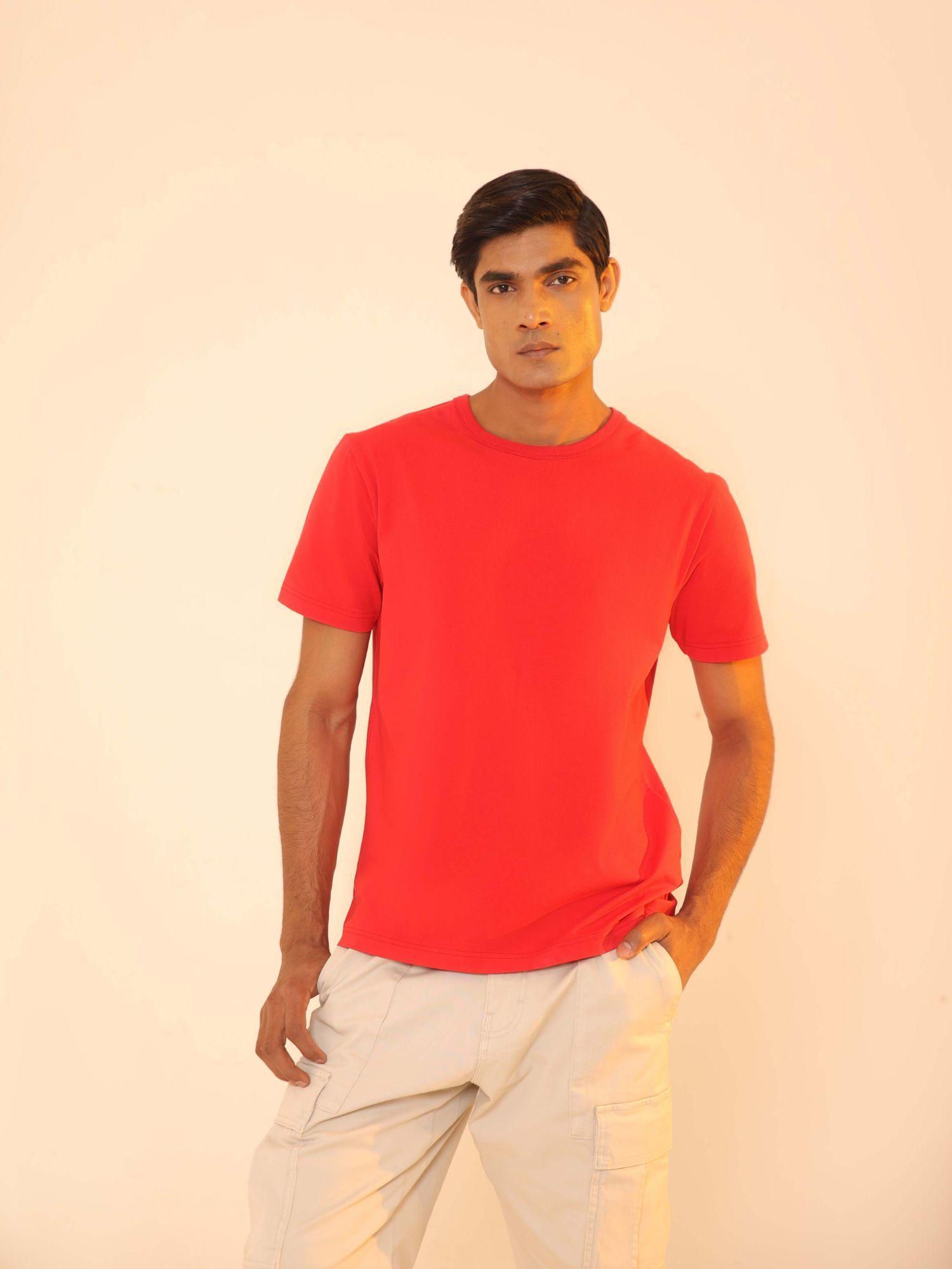 men coral red comfort fit solid 4-way stretch round neck t-shirt