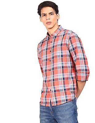 men coral spread collar long sleeves checked shirt