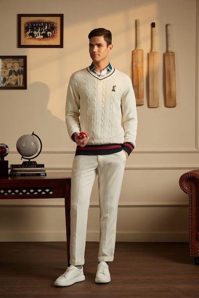 men cream v neck sweater with soft touch