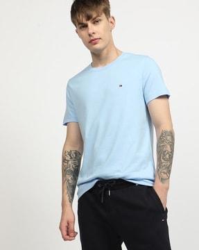 men crew-neck t-shirt with logo patch